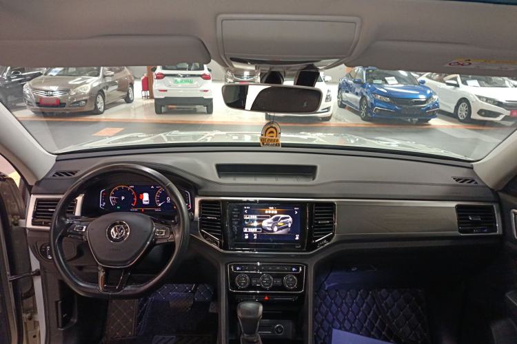 Used Volkswagen Teramont 2020 380TSI Four-Wheel Drive Luxury Version China VI Standard Center Console