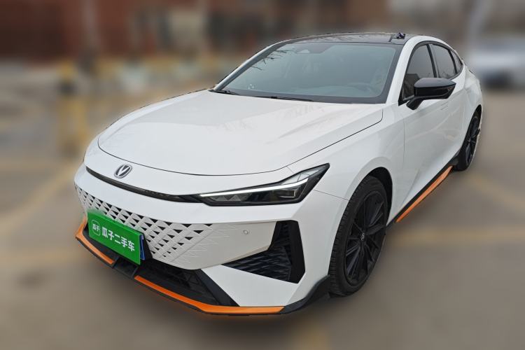 Used Changan UNI-V 2025 1.5T 500Bar Prestige Sporty Version