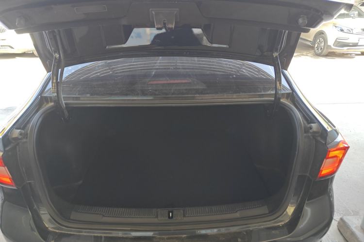 Used Roewe i5 2019 1.5L Manual 4G Connect Leehao Flagship Edition