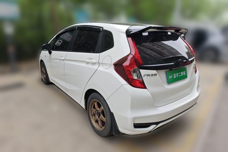 Used Honda Fit 2018 1.5L CVT Comfort Sunroof Version Rear Left 45 Deg