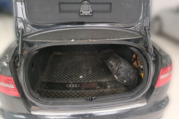 Used Audi A6L 2010 2.4L Technology Edition Trunk