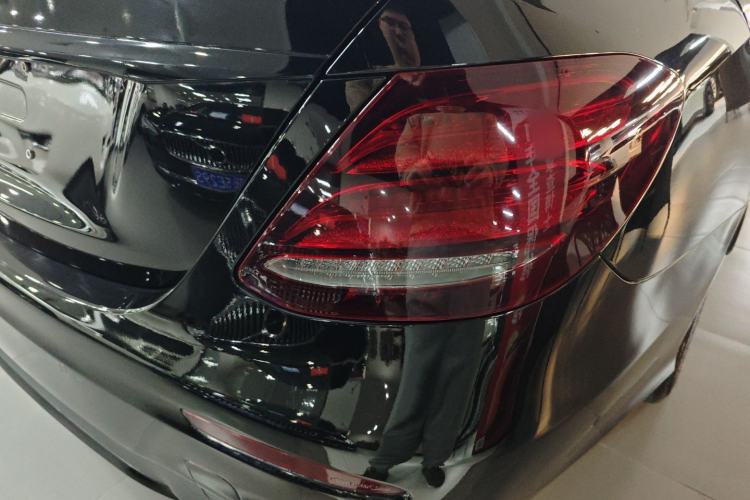 Used Mercedes-Benz E-Class 2017 Restyled E 300 Sport Edition Exterior 3