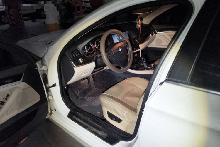 Used BMW 5 Series 2011 523Li Luxury Model