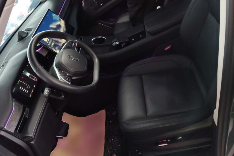 Used Hima AITO M5 2022 Extended-Range Four-Wheel Drive Performance Version Left Front Seat