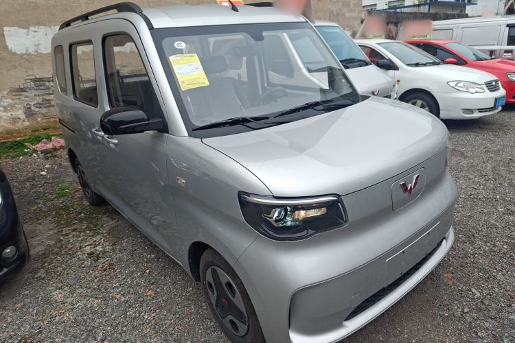 Used Wuling Zhiguang New Energy 2025 Model 305km Ambitious Edition