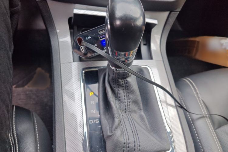 Used Roewe RX5 2019 20T Two-Wheel Drive Automatic 4G Connected Platinum Edition