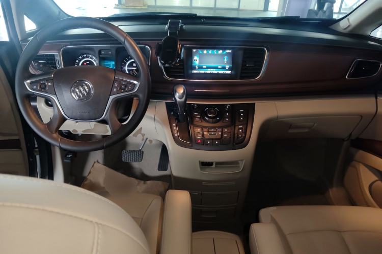 Used Buick GL8 2018 28T Luxury Model China VI Standard
