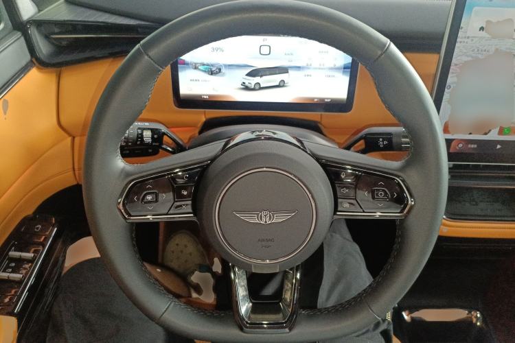 Used Geely Galaxy LEVC L380 2025 805 km Flagship Version All-Wheel Drive