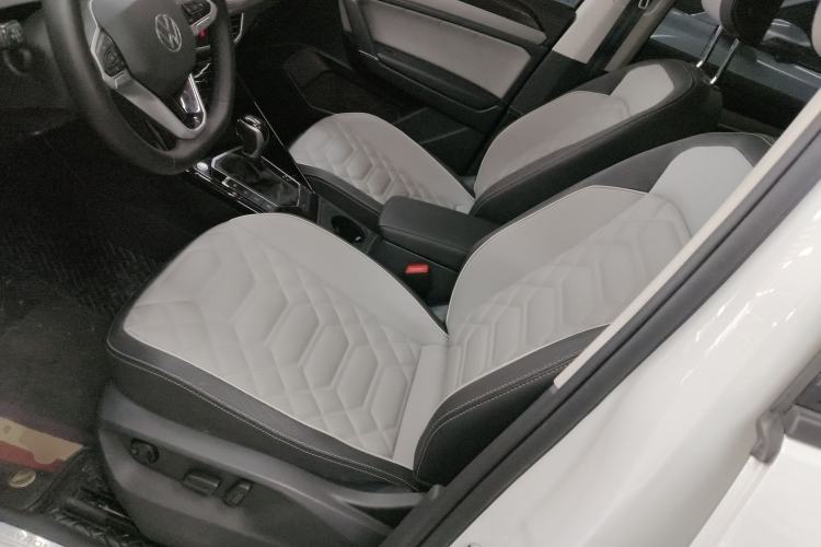 Used Volkswagen Tayron 2024 300TSI Two-Wheel-Drive Luxury Plus Advanced Version