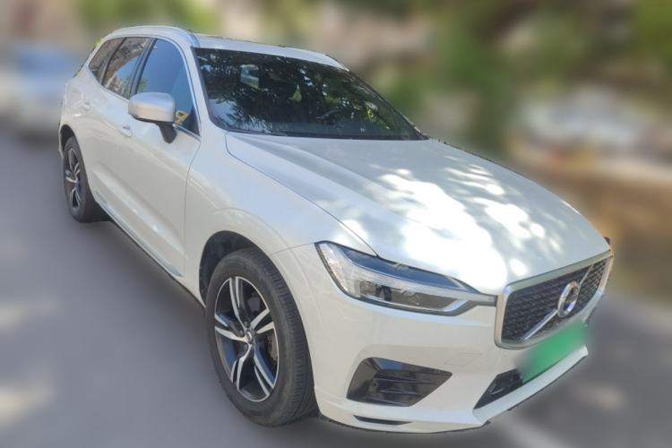 Used Volvo XC60 2019 T5 4x4 Smart & Dynamic Sport Edition China VI Standard
