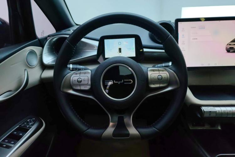 Used BYD Dolphin 2023 420 km Fashion Edition