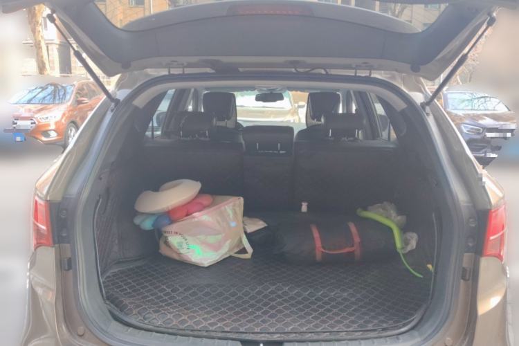 Used Hyundai Santa Fe 2015 2.0T Automatic All-Wheel Drive Smart Version 5 Seats