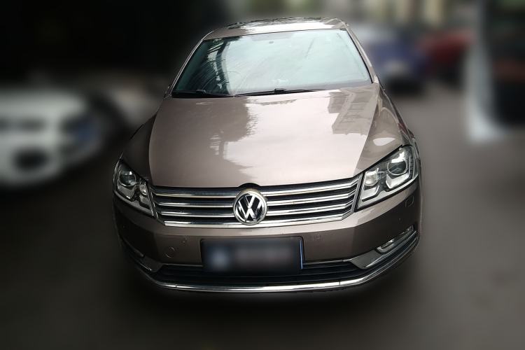 Used Volkswagen Magotan 2012 Revised 1.8TSI Luxury Version Front