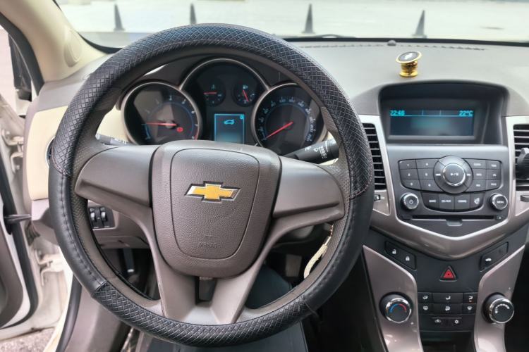 Used Chevrolet Cruze 2015 1.5L Classic SE MT Steering Wheel