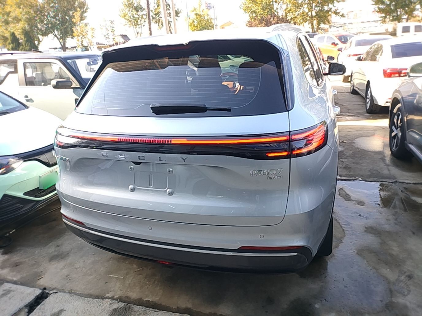 Geely Galaxy Xingjian 7 EM-i 2025 120km Exploration+ Version — снимка 5