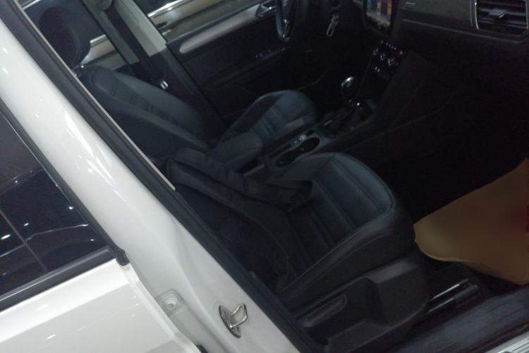 Used Volkswagen Touran 2016 Volkswagen Touran L 280TSI DSG Comfort Edition