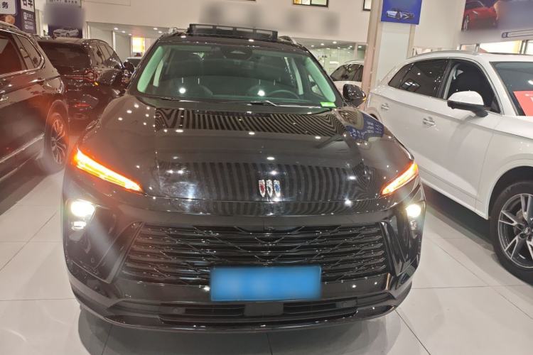 Used Buick Envision 2025 Encore Plus 28T Two-Wheel-Drive Platinum Edition
