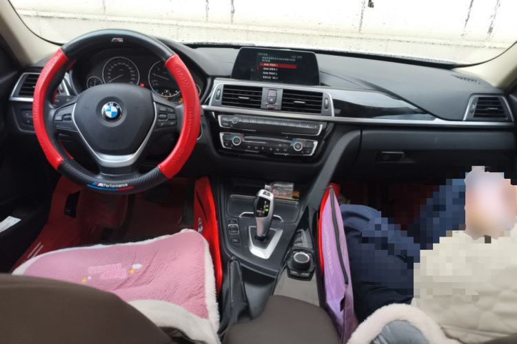 Used BMW 3 Series 2018 320Li Fashion Model Center Console