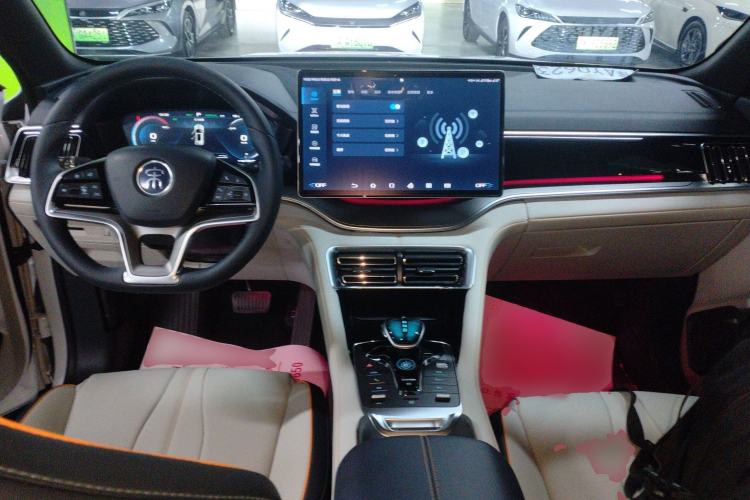 Used BYD Song PLUS New Energy 2021 DM-i 110KM Flagship PLUS Center Console