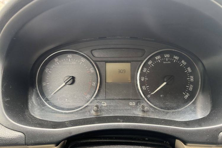 Used Skoda Fabia 2012 1.6L Scout
