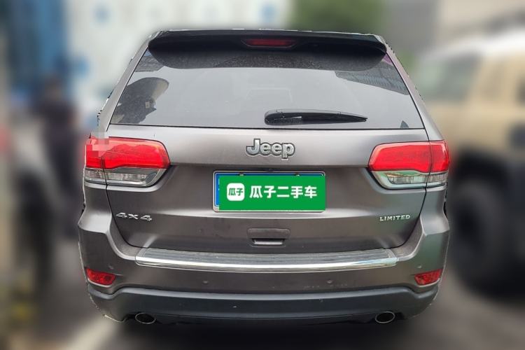 Used Jeep Grand Cherokee 2014 3.6L Elite Navigation Edition Rear