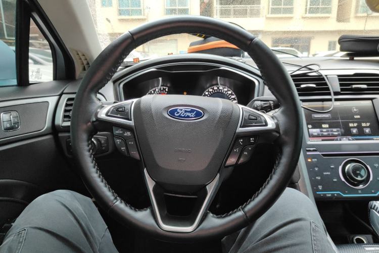 Used Ford Mondeo 2013 2.0L GTDi240 Luxury Sport Model