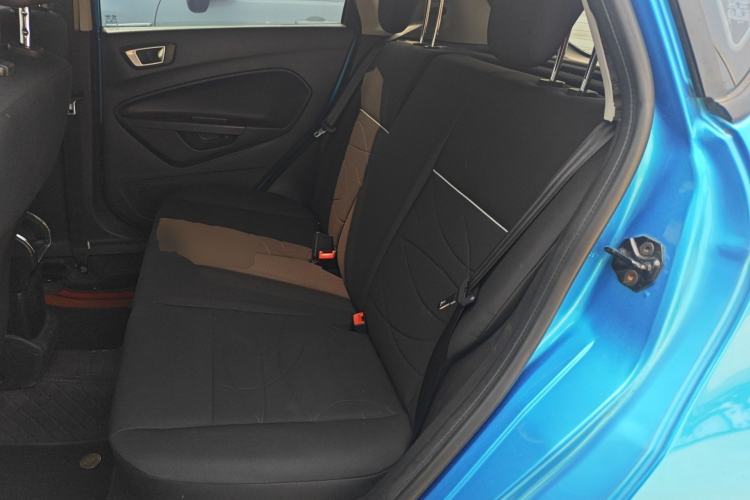 Used Ford Fiesta 2013 Hatchback 1.5L Automatic Fashion Edition
