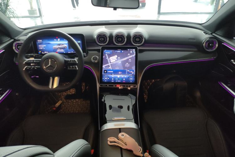 Used Mercedes-Benz C-Class 2024 Second Facelift C 260 L Sport Edition Center Console