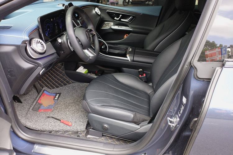 Used Mercedes-Benz EQE 2022 350 First Edition Special Version Left Front Seat