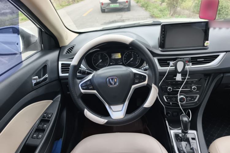 Used CHANGAN Alsvin V7 2015 1.6L Automatic Enjoyment Model China IV Standard
