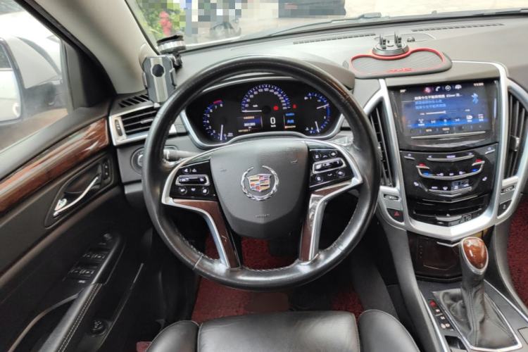 Used Cadillac SRX 2014 3.0L Elite Model Steering Wheel
