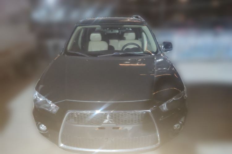 Used Mitsubishi Outlander 2010 Kijang 2.0 Sport Edition
