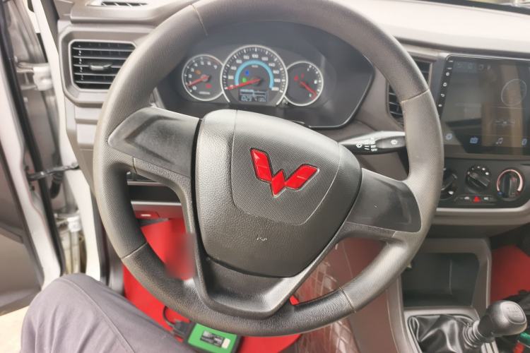 Used Wuling Hongguang V 2022 1.5L Enjoy Edition Electric-Powered LAR