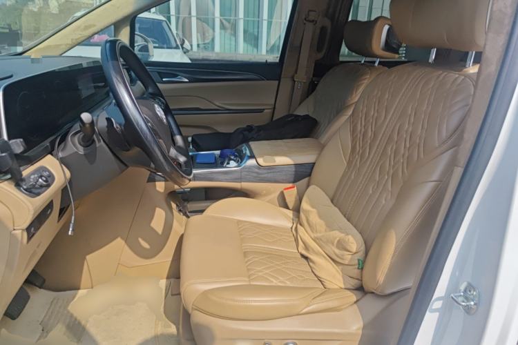 Used Buick GL8 2021 ES Landtrek 653T Comfort Edition
