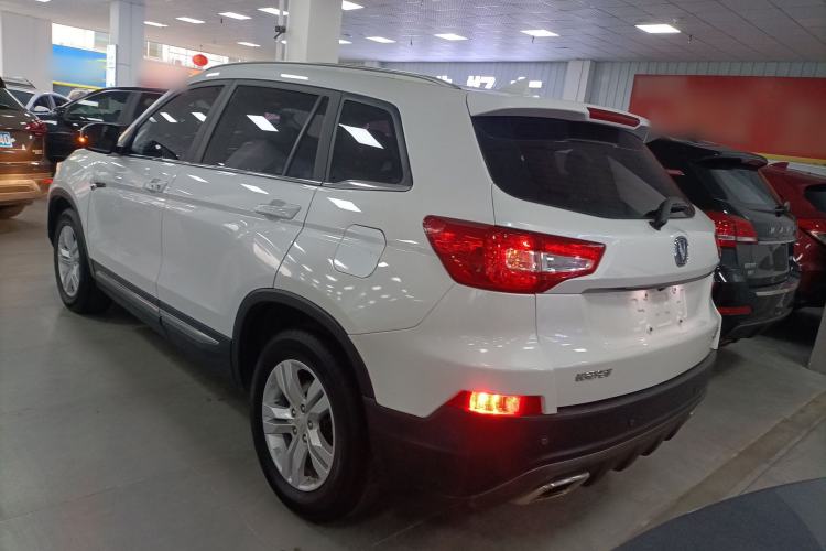 Used CHANGAN CS75 2017 Shangkui Edition 1.8T Automatic All-Wheel-Drive Elite Model Exterior 2