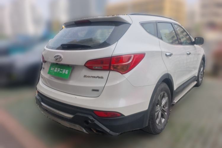 Used Hyundai Santa Fe 2015 2.0T Automatic All-Wheel Drive Smart Version 5 Seats Rear Right 45 Deg