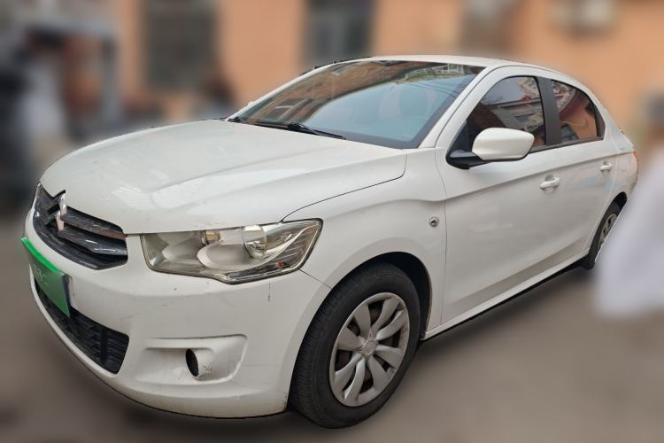 Used Citroen Elysee 2015 Zhishang Edition 1.6L Manual Fashion Model