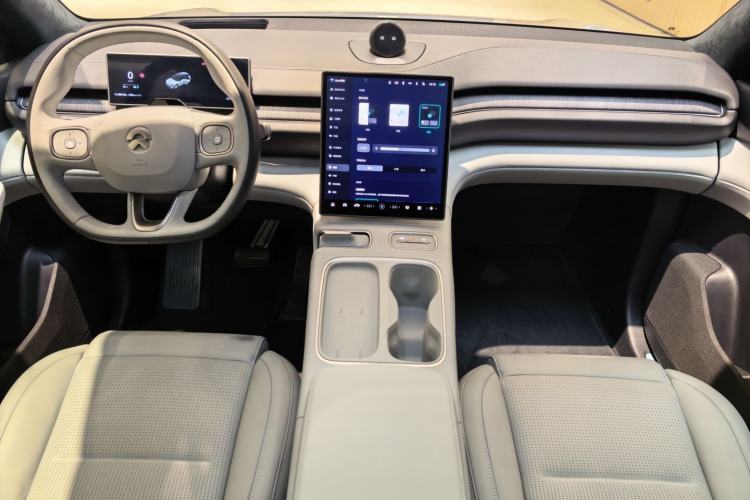 Used Nio ES6 2024 75 kWh Interior 1