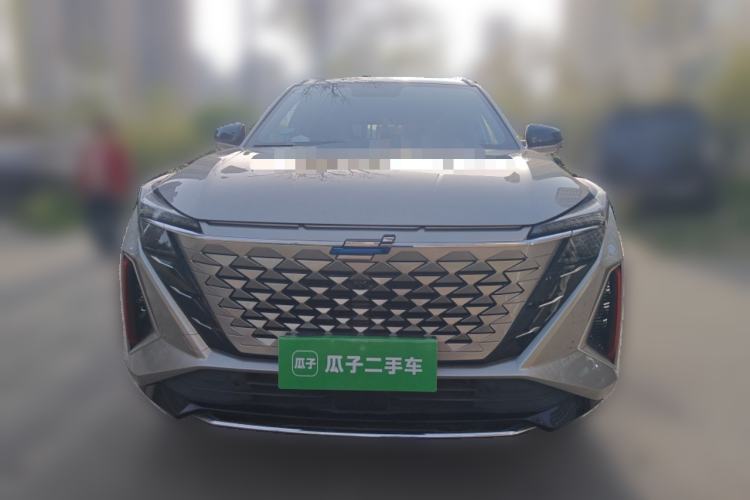 Used CHANGAN OSHAN Z6 2023 Blue Whale 2.0T Automatic Smart Drive Model Front