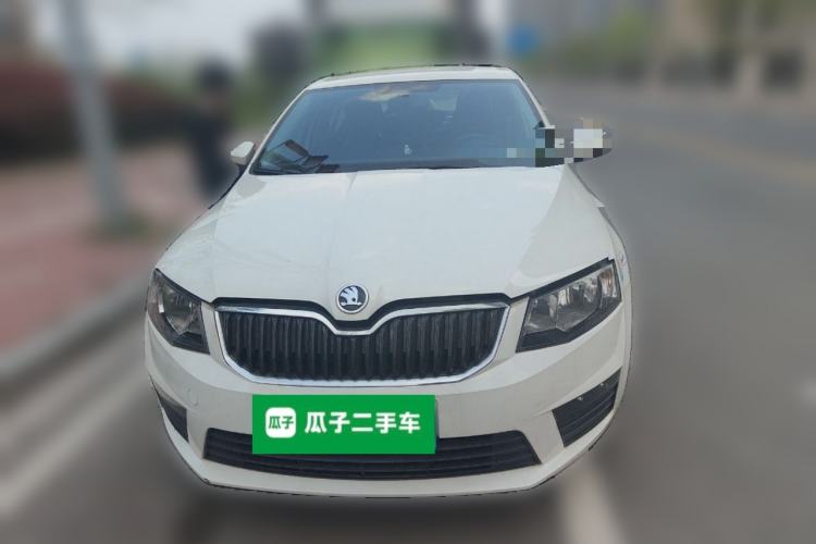 Used Skoda Octavia 2017 Classic Model 1.6L Automatic Standard Edition Front