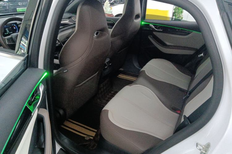 Used BYD Qin PLUS 2024 HONOR Edition DM-i 55KM Leading Model Left Rear Seat