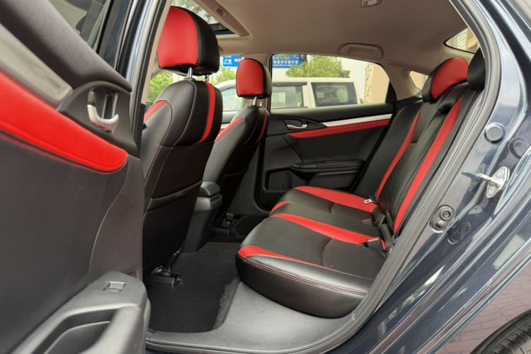 Used Honda Civic 2019 220TURBO CVT Dynamic Edition China VI Emission Standard Interior 1