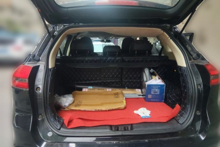 Used Geely Auto Emgrand X7 Sport 2016 2.0L Manual Smart Connect Version