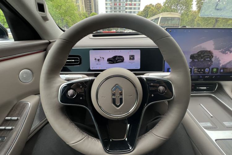 Used Hima AITO M7 2026 Model Range-Extending Ultra All-Wheel Drive 5-Seater Version Steering Wheel