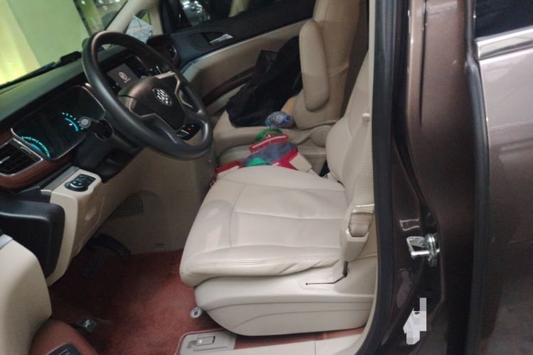 Used Buick GL8 2015 2.4L Luxury Business Premium Edition
