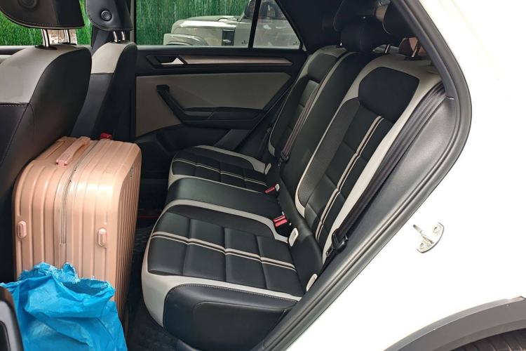 Used Volkswagen T-ROC 2023 300TSI DSG Two-Wheel-Drive Chen Guang Edition