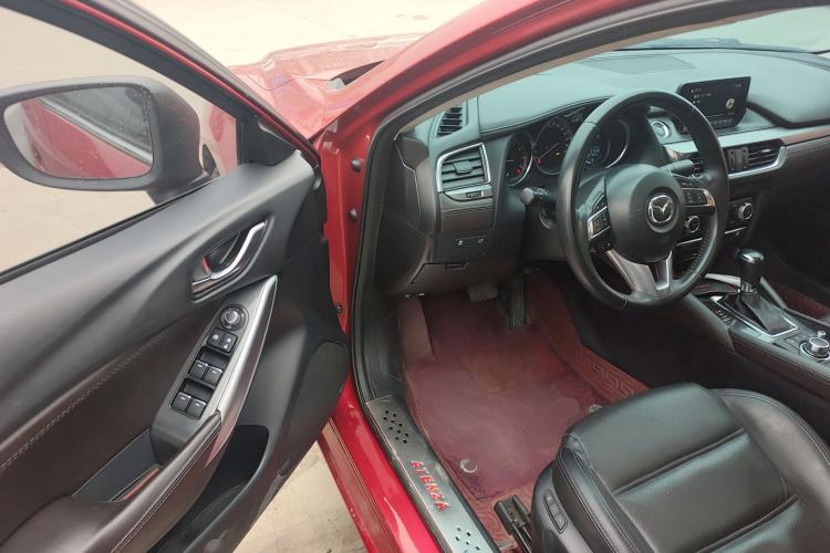 Used Mazda Atenza 2017 2.0L Blue Sky Luxury Edition Driver Seat