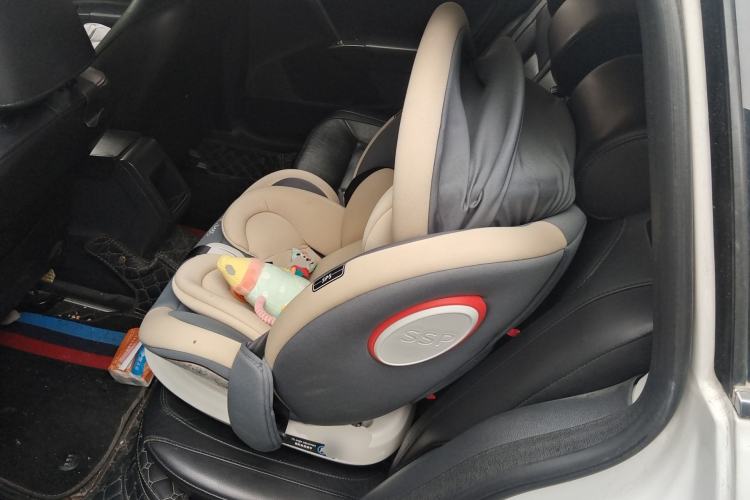 Used Volkswagen Gran Lavida 2013 1.6L Automatic Comfort Model Left Rear Seat