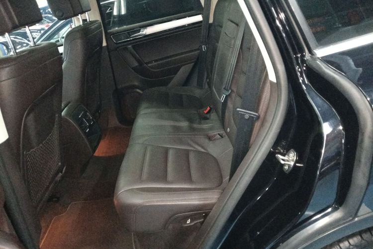Used Volkswagen Touareg 2017 3.0 TSI Touareg Edition Left Rear Seat