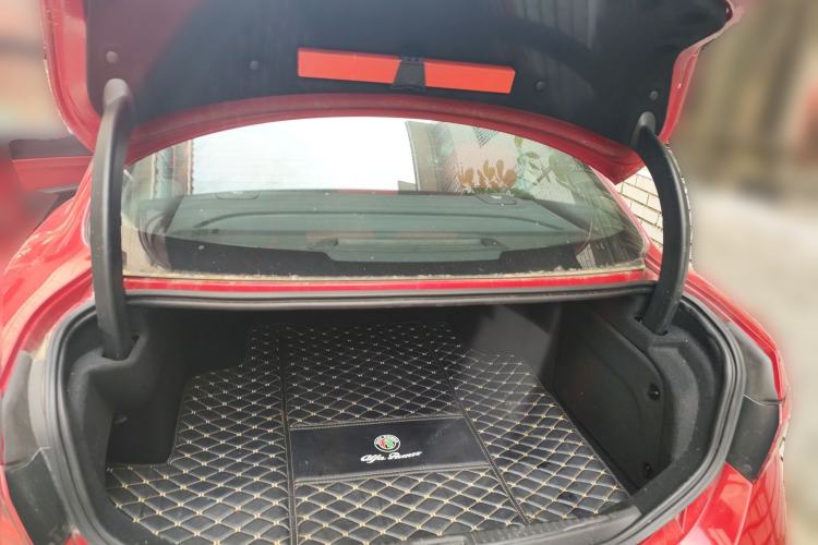 Used Alfa Romeo Giulia 2017 2.0T 200HP Elite Edition